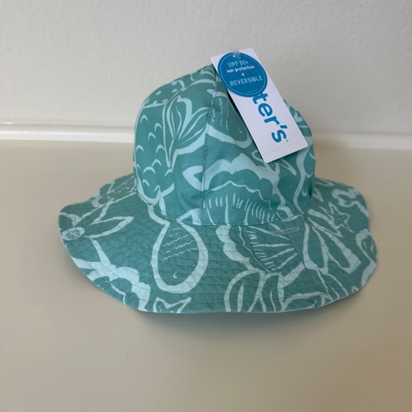 Carters infant swim suit, hat and glases - Picture 2 of 3